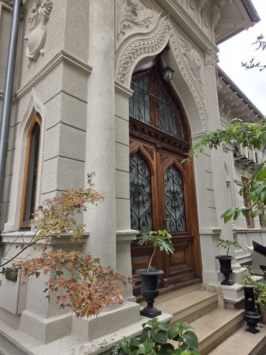 Vila interbelica de inchiriat/pretabila activitati comerciale/Victoriei