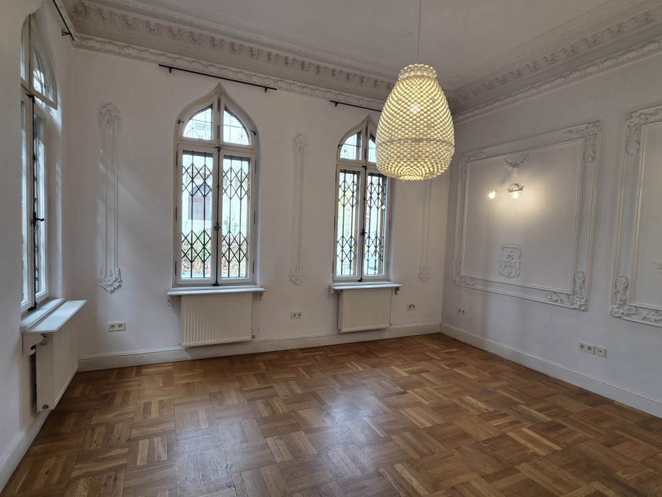 Vila interbelica de inchiriat/pretabila activitati comerciale/Victoriei