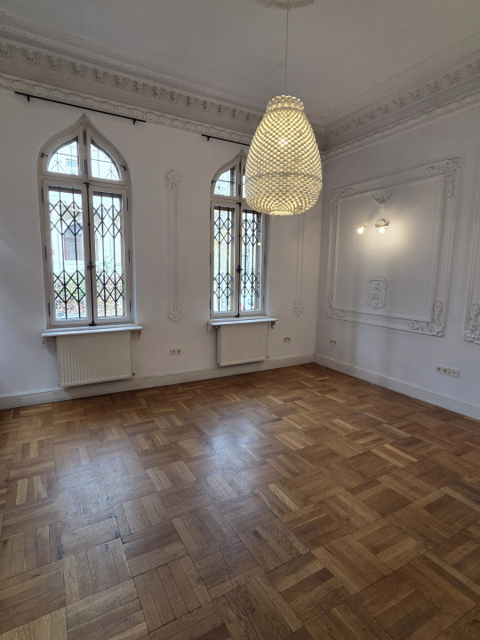 Vila interbelica de inchiriat/pretabila activitati comerciale/Victoriei