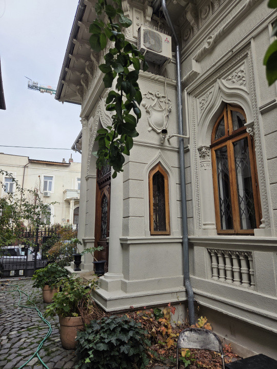 Vila interbelica de inchiriat/pretabila activitati comerciale/Victoriei