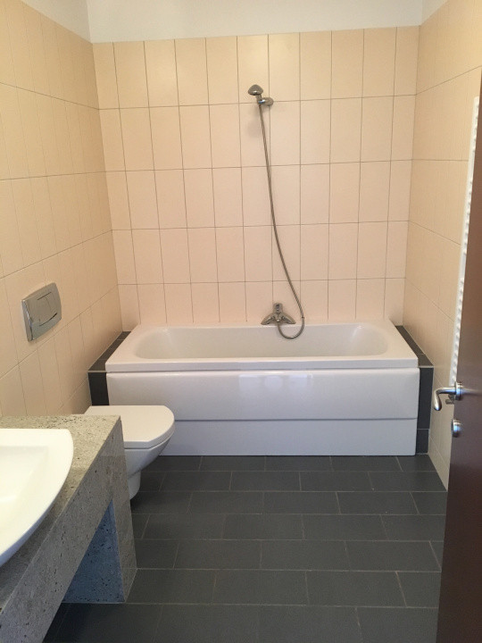 Apartament cu trei camere si doua locuri de parcare, in Baneasa Rezidential