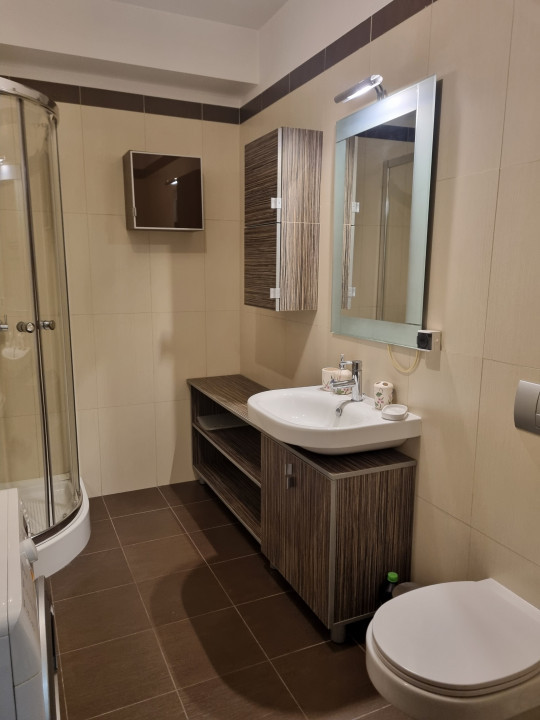 Apartament luminos si spatios, in zona Baneasa