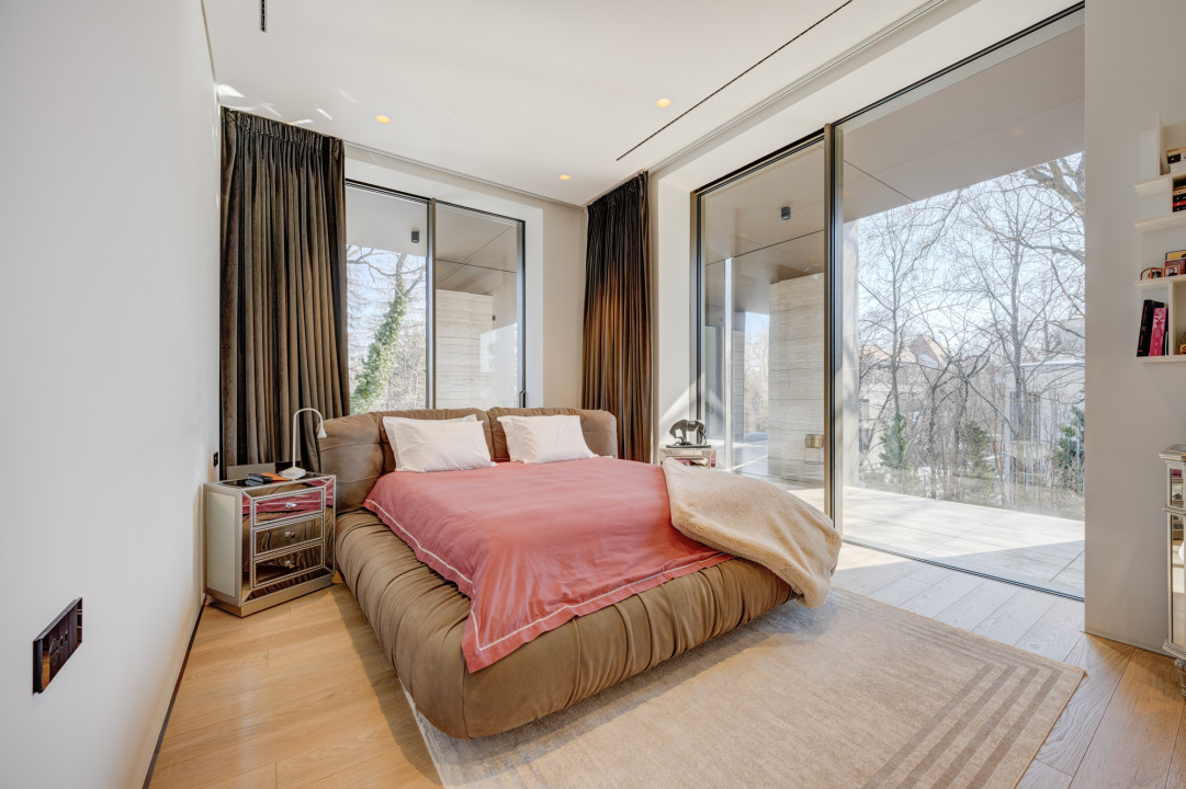 Outstanding and flawless property, on Kiseleff Boulevard