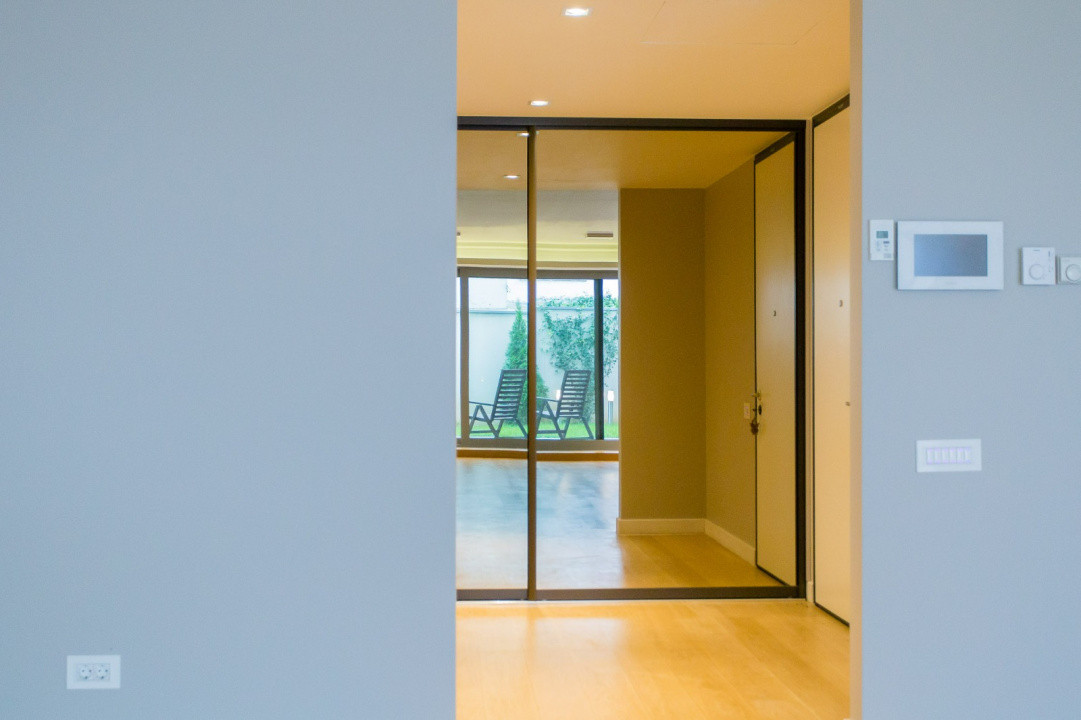 Apartament cu gradina, langa Piata Victoriei