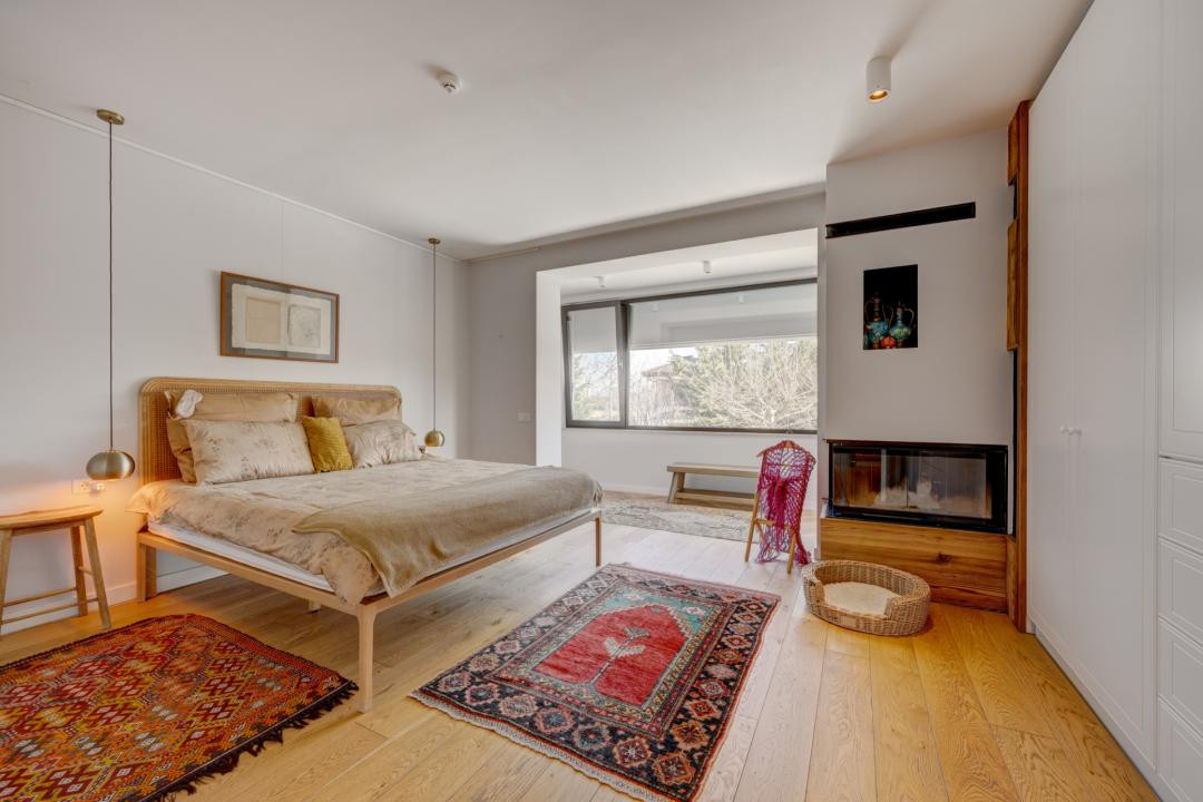 Vila eleganta cu 7 camere, cu curte generoasa, in apropierea Scolii Americane