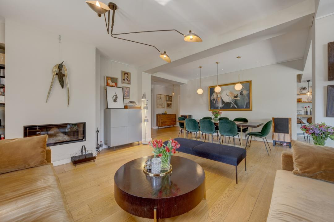 Vila eleganta cu 7 camere, cu curte generoasa, in apropierea Scolii Americane