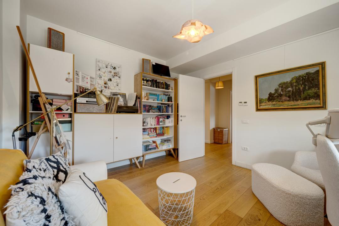 Vila eleganta cu 7 camere, cu curte generoasa, in apropierea Scolii Americane