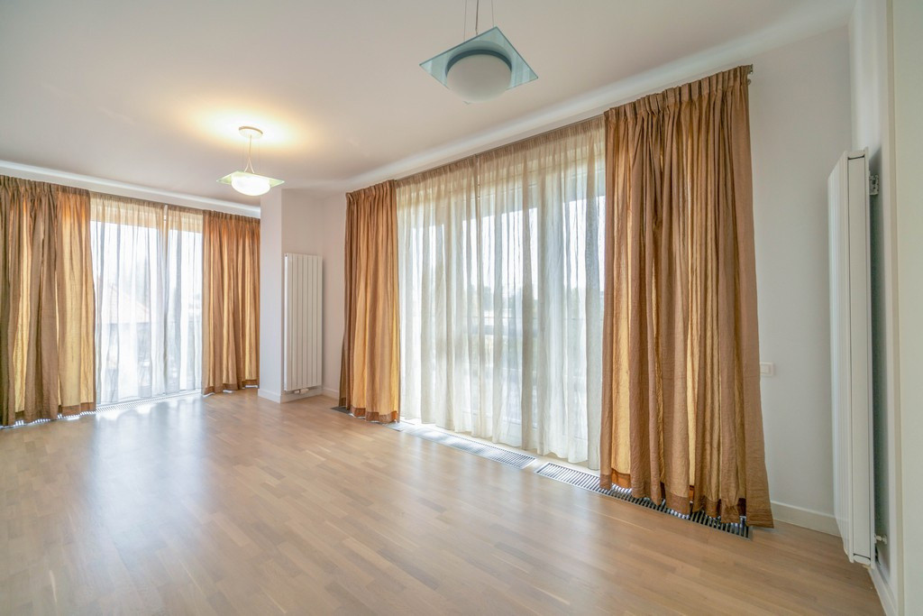 Beautiful and bright apartment, close to Kiseleff Park