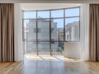 Bright duplex with 67 sqm terrace/ Boutique building/ Dorobanti area