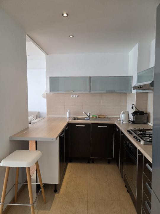 Apartament luminos si spatios, in zona Dorobanti, pretabil birou/rezidenta