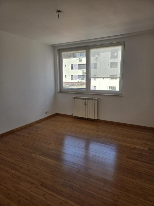 Apartament luminos si spatios, in zona Dorobanti, pretabil birou/rezidenta