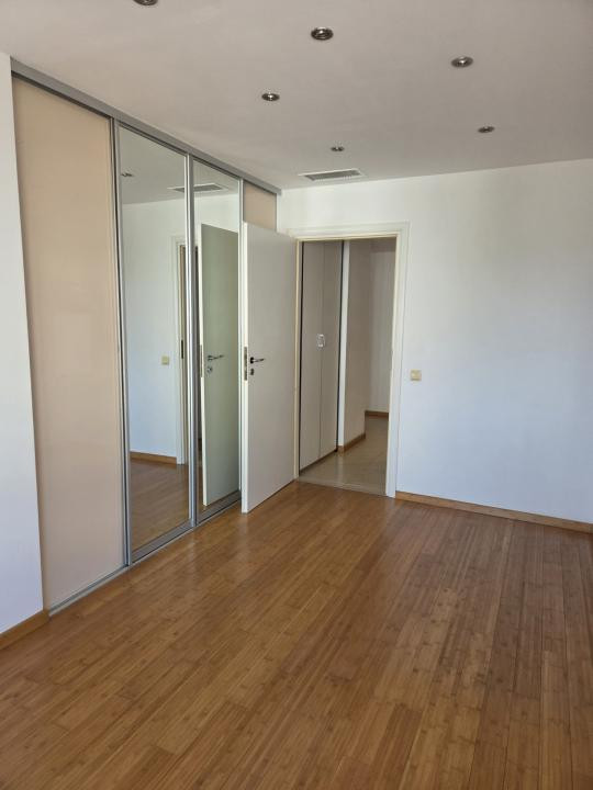 Apartament luminos si spatios, in zona Dorobanti, pretabil birou/rezidenta