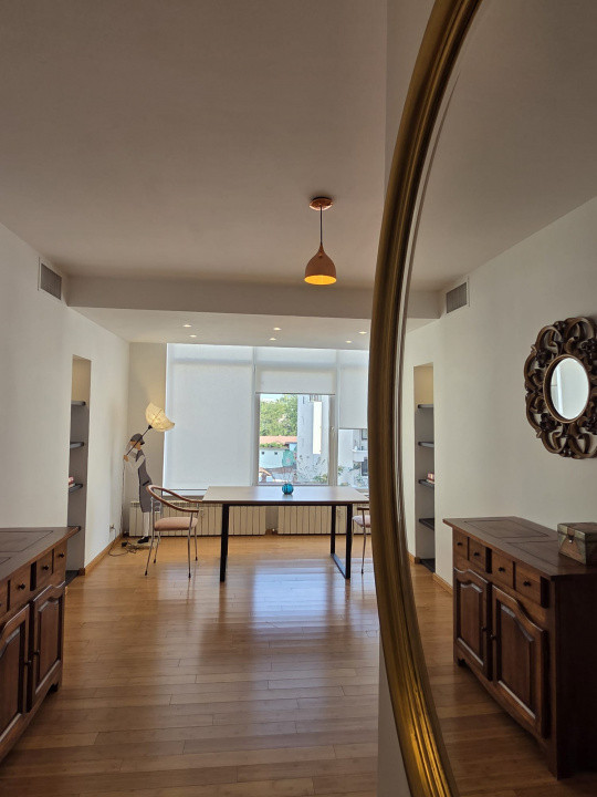 Apartament luminos si spatios, in zona Dorobanti, pretabil birou/rezidenta