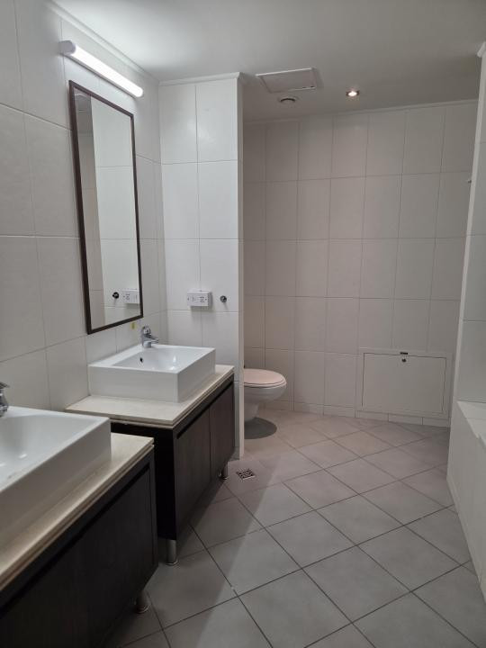 Apartament spatios cu 4 camere, in Dorobanti Capitale