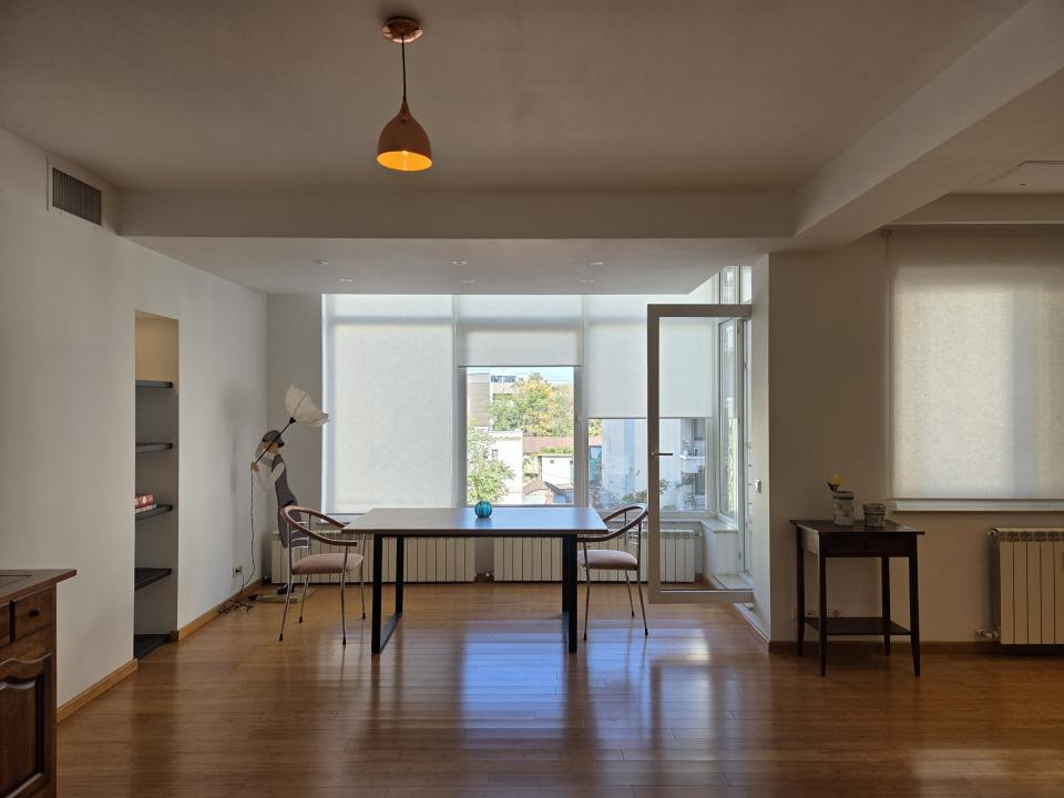 Apartament luminos, cu 3 camere, in zona Dorobanti