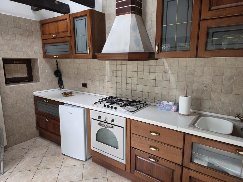 Vilă spațioasă și luminoasă, cu 4 dormitoare si 4 locuri de parcare