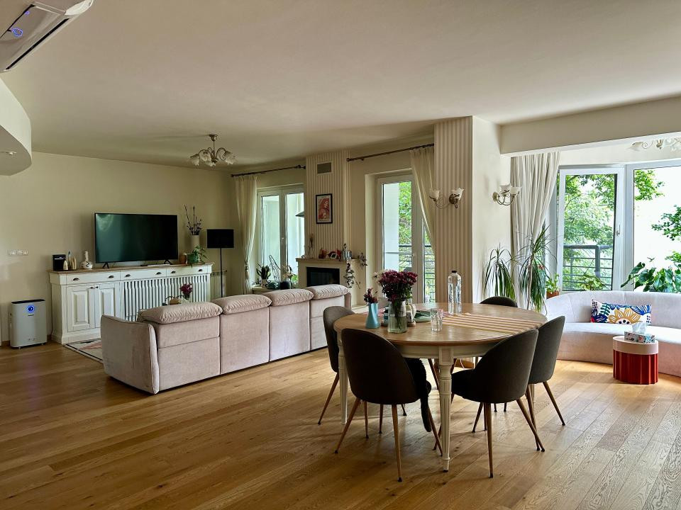 Apartament exclusivist cu 4 camere, în cartierului Primaverii