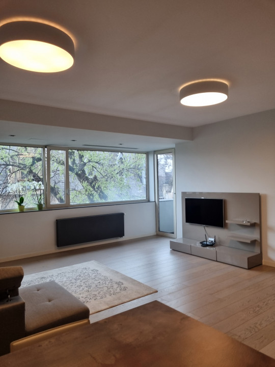 Apartament cu 2 camere, aproape de Calea Victoriei