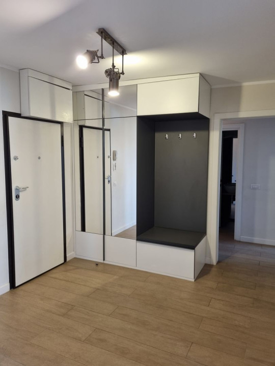 Sunny 3 bedrooms apartment, downtown