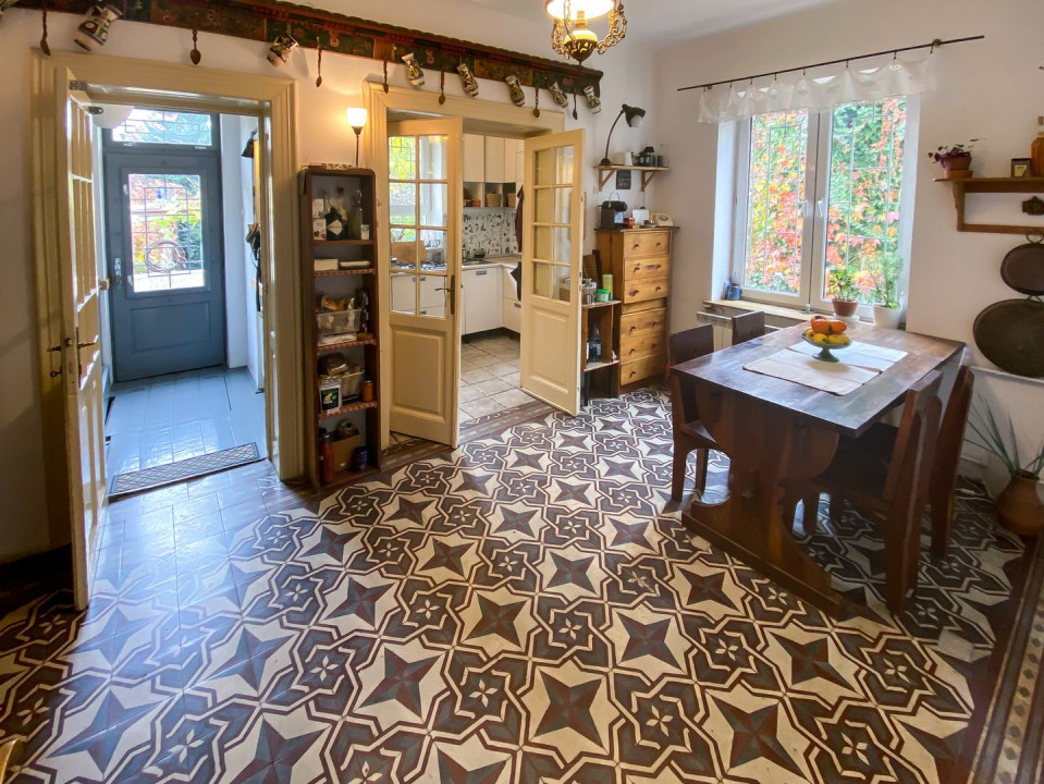 Vila cu personalitate interbelica