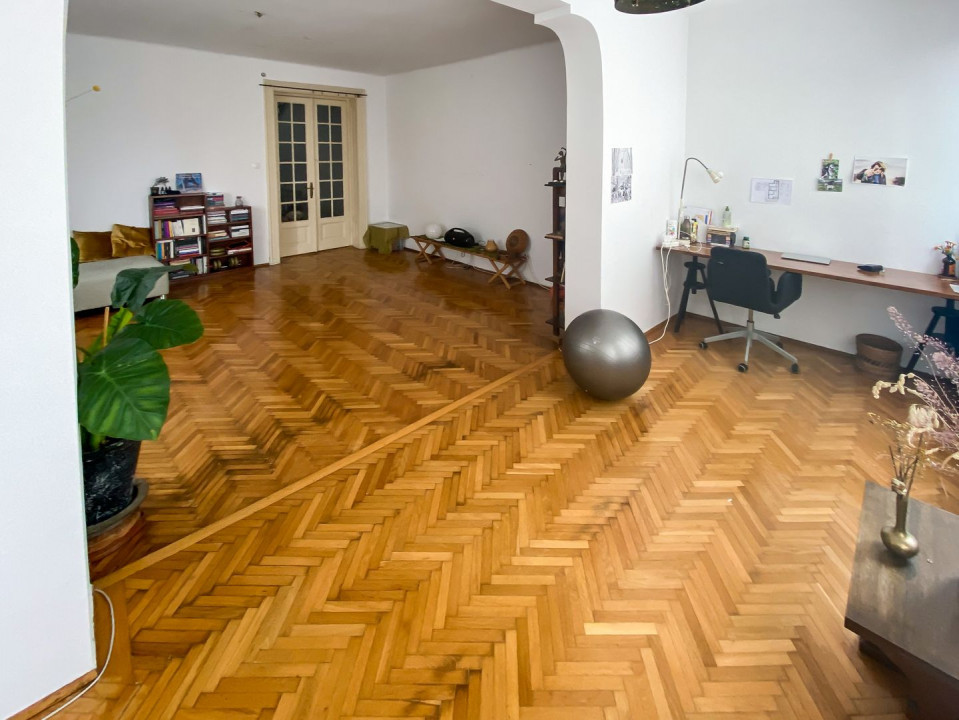 Vila cu personalitate interbelica