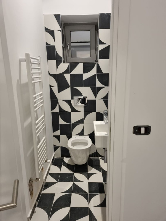 Five rooms apartment, Primaverii area, suitable for residential or offices