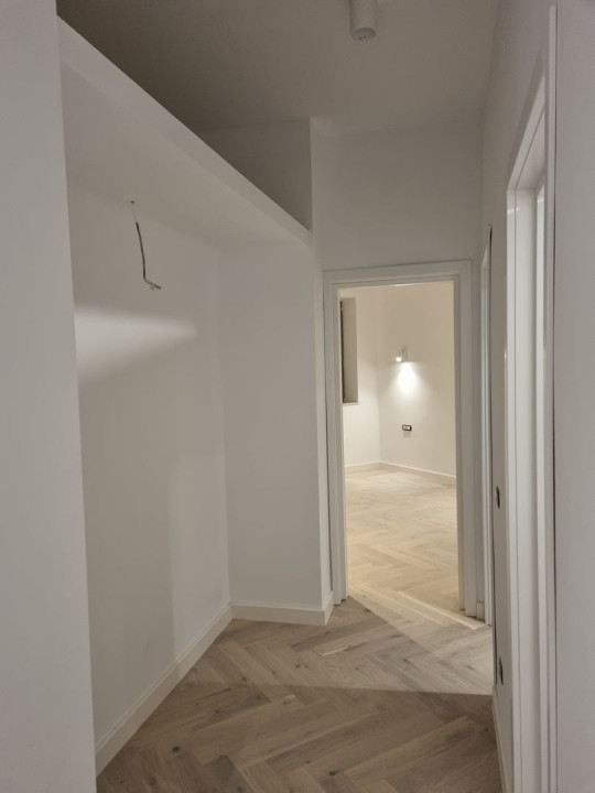 Five rooms apartment, Primaverii area, suitable for residential or offices