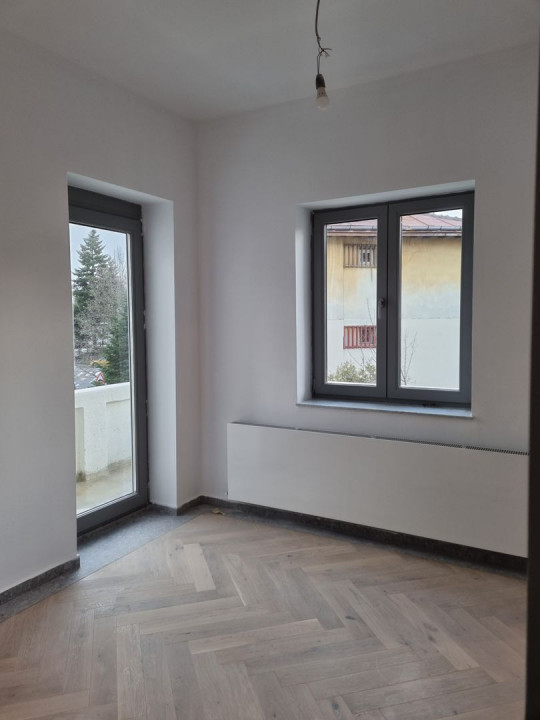Five rooms apartment, Primaverii area, suitable for residential or offices