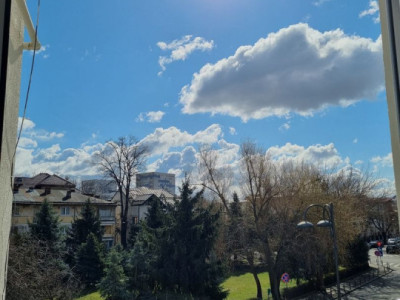 Five rooms apartment, Primaverii area, suitable for residential or offices