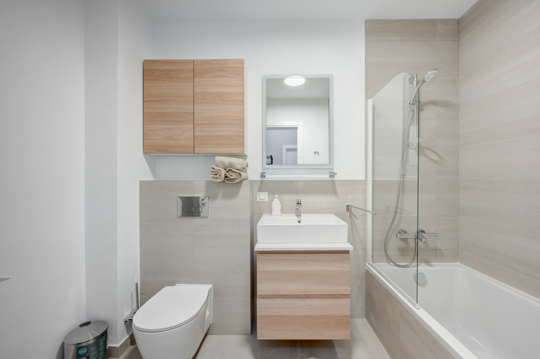 Bright one bedroom apartment, next to Baneasa forest, first rental
