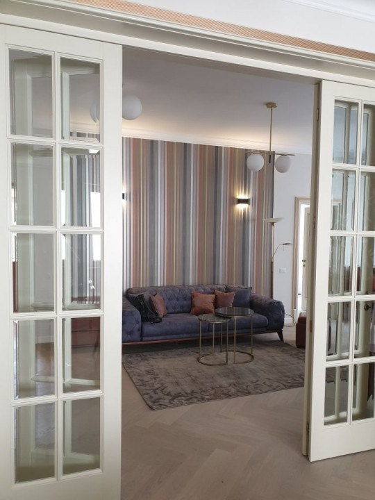 Beautiful and cozy 3 bedrooms apartment, in a small villa, Capitale area