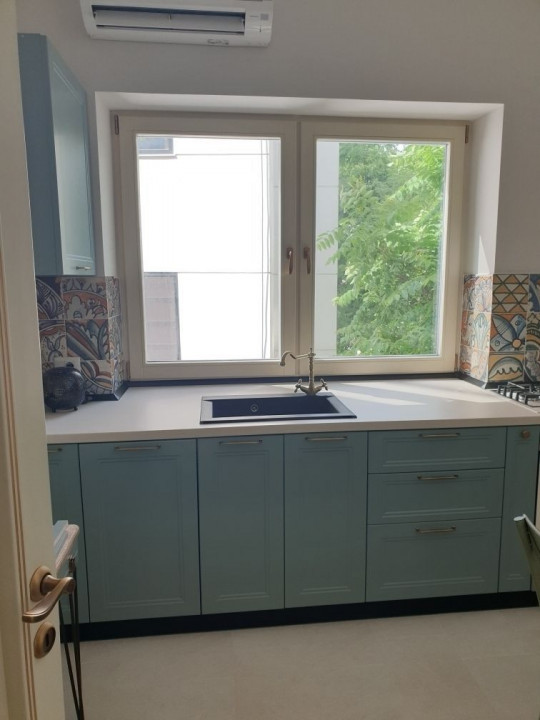 Beautiful and cozy 3 bedrooms apartment, in a small villa, Capitale area