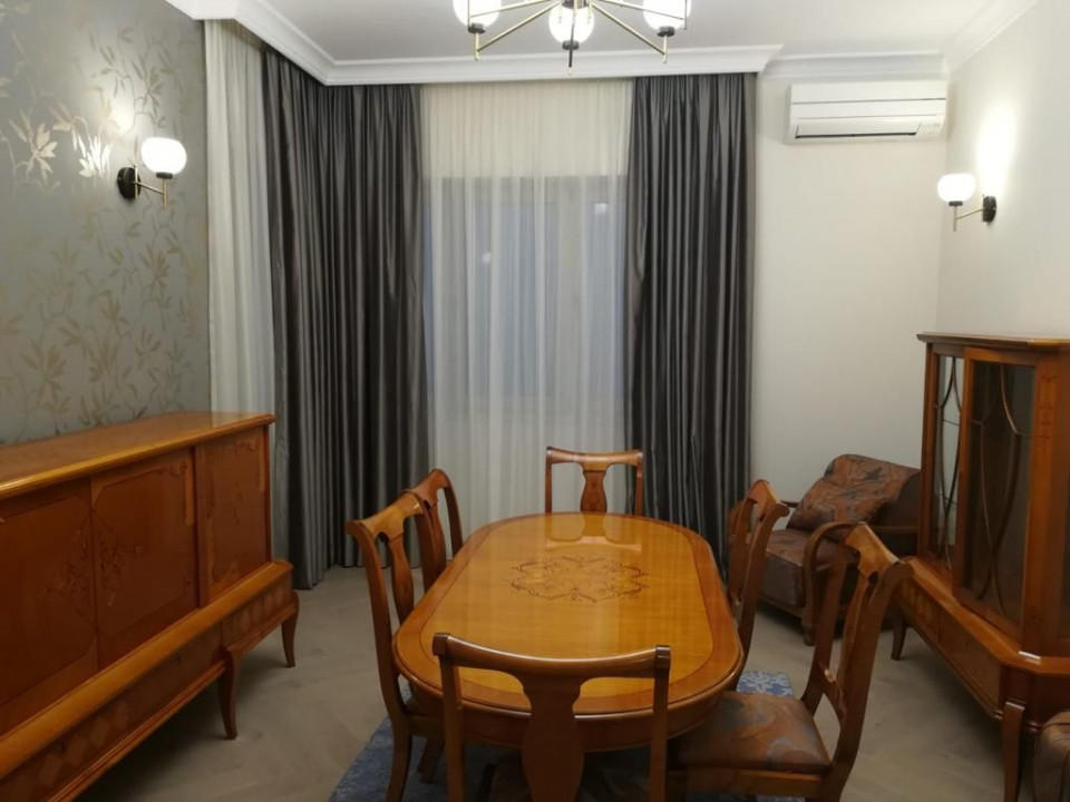 Beautiful and cozy 3 bedrooms apartment, in a small villa, Capitale area