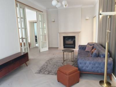 Beautiful and cozy 3 bedrooms apartment, in a small villa, Capitale area