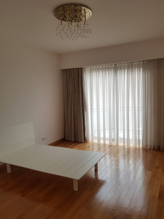 Two bedrooms apartment, close to Domenii market