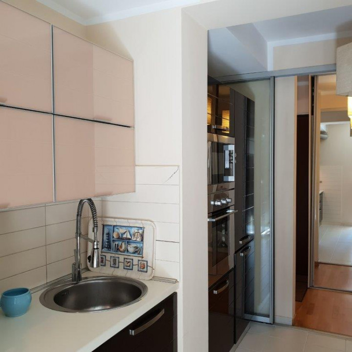 Apartament luminos si primitor, cu parcare si boxa