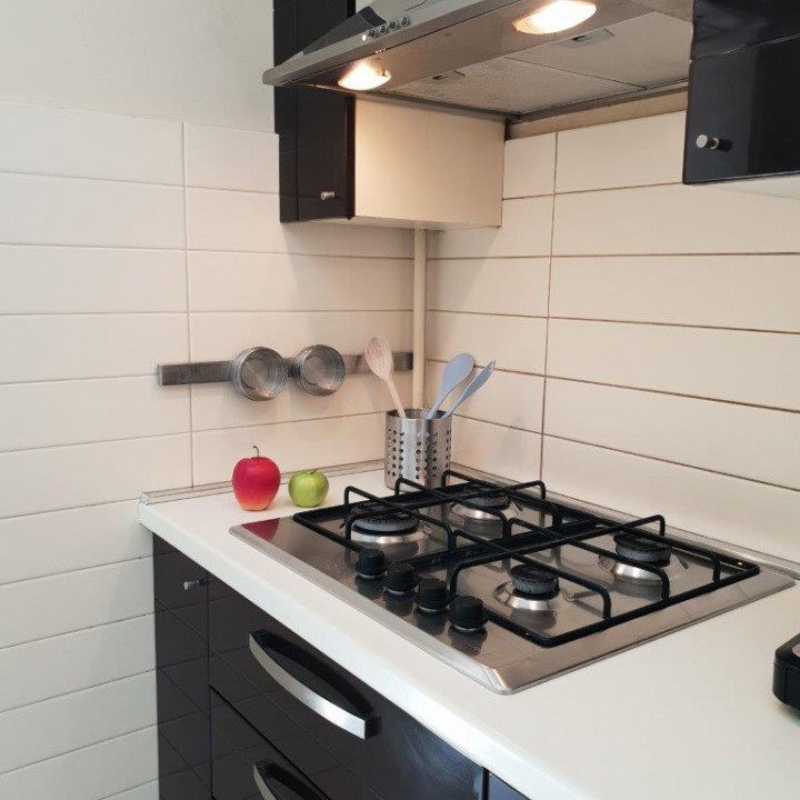 Apartament luminos si primitor, cu parcare si boxa