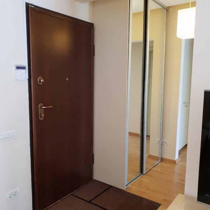 Apartament luminos si primitor, cu parcare si boxa