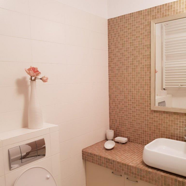 Apartament luminos si primitor, cu parcare si boxa