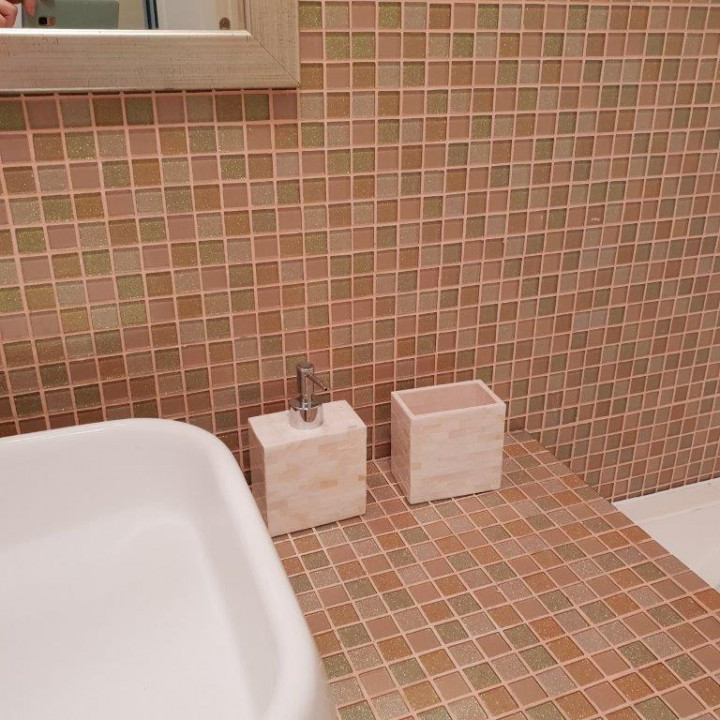 Apartament luminos si primitor, cu parcare si boxa