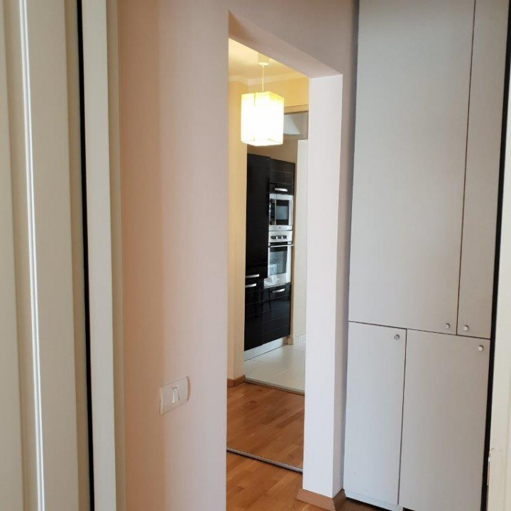 Apartament luminos si primitor, cu parcare si boxa