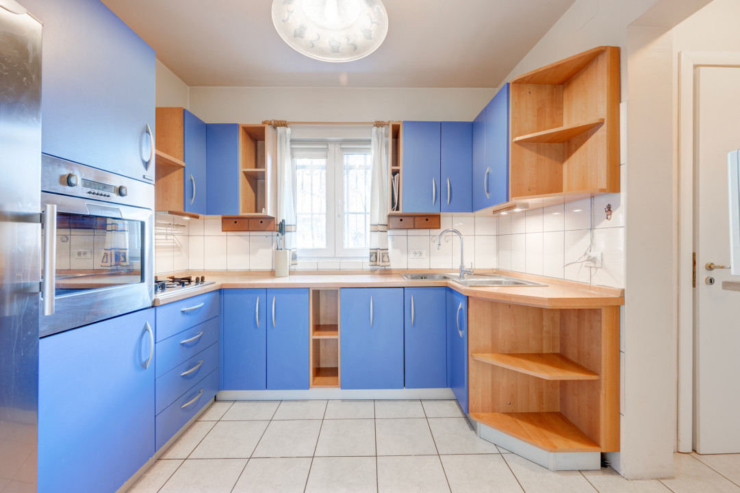 Vila spatioasa si luminoasa, in zona Floreasca