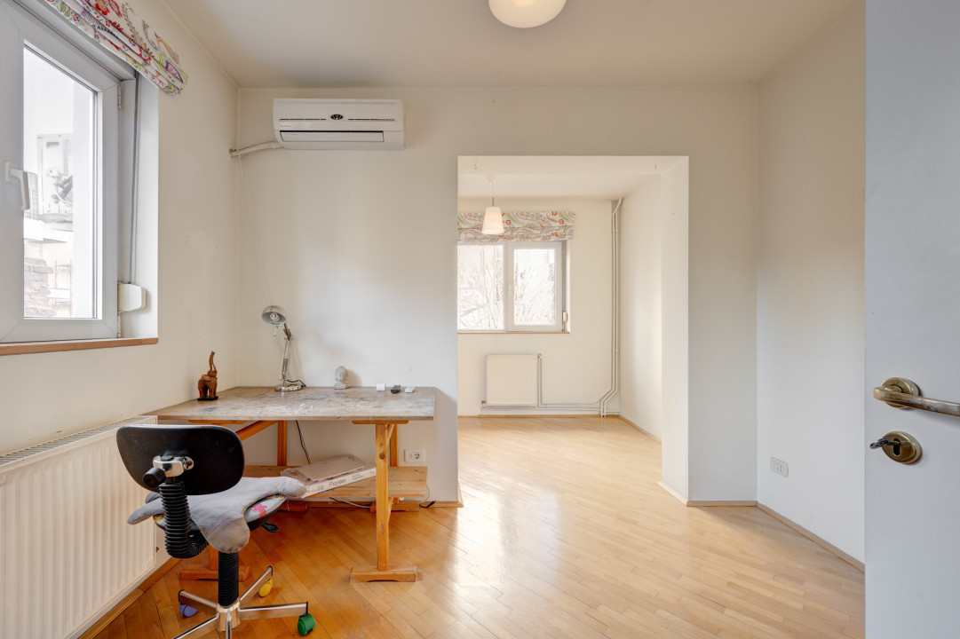 Vila spatioasa si luminoasa, in zona Floreasca