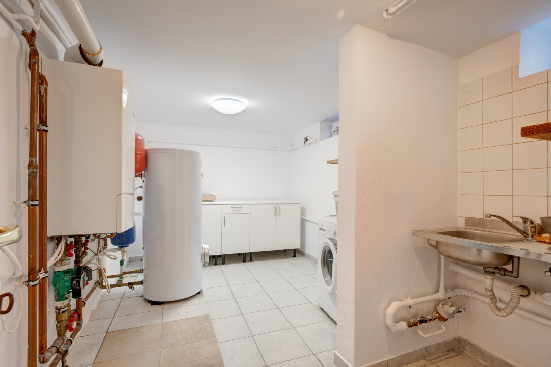 Vila spatioasa si luminoasa, in zona Floreasca