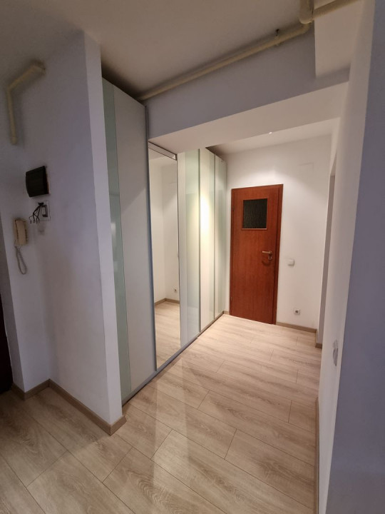 Apartament cochet, cu parcare subterana si boxa, in Jupiter Residence