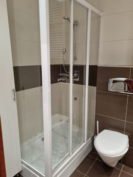 Apartament cochet, cu parcare subterana si boxa, in Jupiter Residence
