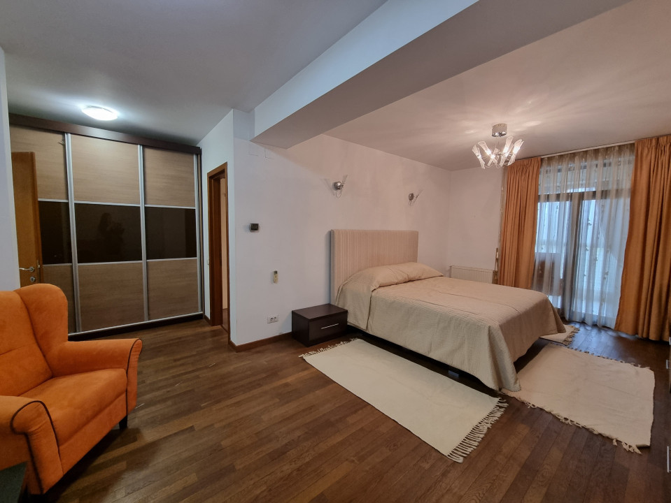 Apartament luminos si spatios, in Baneasa