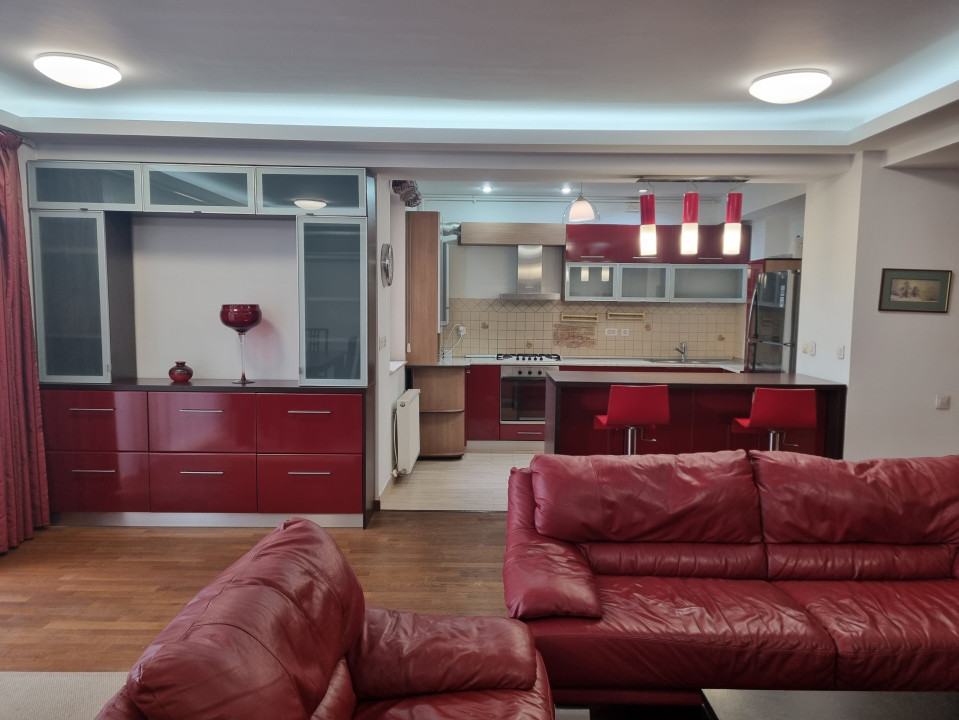 Apartament luminos si spatios, in Baneasa