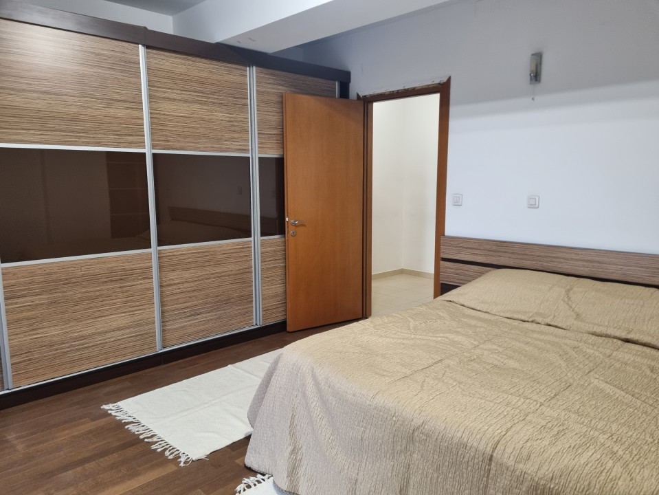 Apartament luminos si spatios, in Baneasa