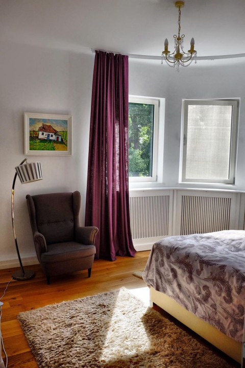 Primaverii area, postbelic villa, chic apartment